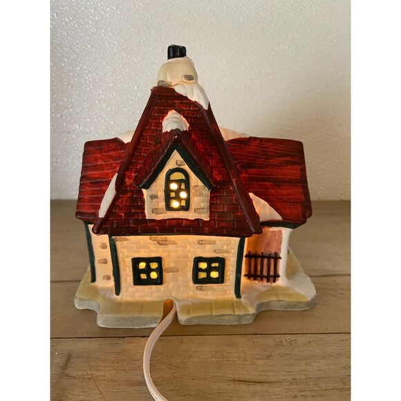 Vtg 1991 Christmas Valley East Market Union Illuminated Porcelain Building - Picture 4 of 16